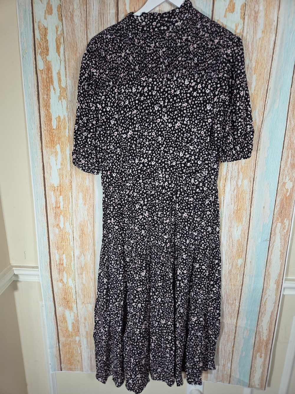 On 34th Floral Midi Dress - Black with Pink Blossom Print. Size Large - Picture 4 of 4